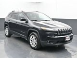 Used 2018 Jeep Cherokee Latitude w/ Cold Weather Group image 2
