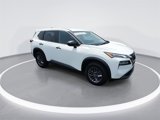 Used 2023 Nissan Rogue S image 2