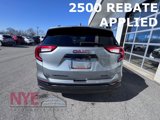 Used 2024 GMC Terrain SLE w/ Driver Convenience Package image 4