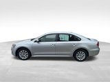 Used 2013 Volkswagen Passat 2.5 S image 3