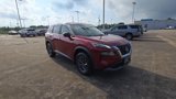 Used 2023 Nissan Rogue S image 2
