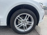 Used 2016 Audi Q5 2.0T Premium Plus w/ Technology Package image 2