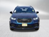 New 2025 Chrysler Pacifica Limited image 2