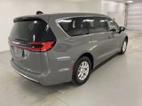 New 2025 Chrysler Pacifica Select image 5