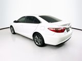 Used 2015 Toyota Camry SE image 5