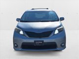 Used 2011 Toyota Sienna SE image 2