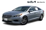 Used 2017 Hyundai Sonata SE image 2