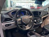 Used 2019 Chrysler Pacifica Touring-L image 3