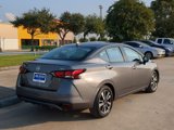 Used 2022 Nissan Versa SV image 3