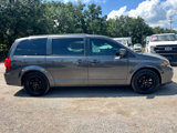 Used 2020 Dodge Grand Caravan SE image 2