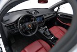 Certified 2022 Porsche Macan image 4