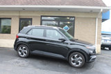Used 2022 Hyundai Venue SEL image 2