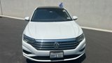 Used 2020 Volkswagen Jetta SE w/ SE Cold Weather Package image 2
