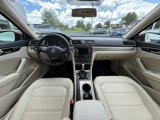 Used 2018 Volkswagen Passat 2.0T SE image 3