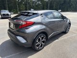 Used 2022 Toyota C-HR XLE image 5