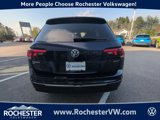 Used 2021 Volkswagen Tiguan SE w/ Panoramic Sunroof Package image 5