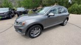 Used 2016 Volkswagen Touareg Sport image 4