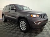 Used 2021 Jeep Grand Cherokee Laredo image 4