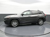 Used 2018 Jeep Cherokee Limited w/ Luxury Group image 4