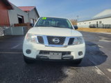Used 2019 Nissan Frontier SV image 2