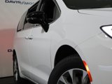 New 2025 Chrysler Pacifica Select image 3