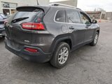 Used 2017 Jeep Cherokee Latitude w/ Cold Weather Group image 3