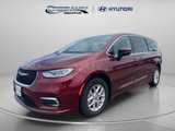 Used 2023 Chrysler Pacifica Touring-L image 3