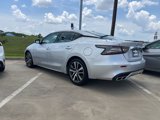 Used 2019 Nissan Maxima 3.5 SV image 2