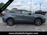 Used 2021 Toyota Venza LE image 2