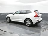 Used 2021 Volvo XC60 T5 Momentum image 5