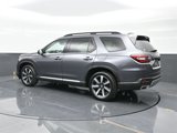 Used 2023 Honda Pilot Touring image 2