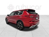 Used 2023 Mitsubishi Outlander SE image 3