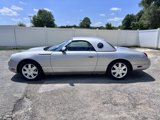 Used 2004 Ford Thunderbird image 2