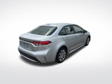 Used 2022 Toyota Corolla LE image 4