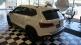 Certified 2022 Volkswagen Taos SE image 5