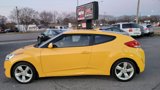 Used 2013 Hyundai Veloster image 2