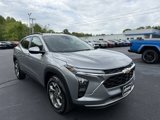 New 2025 Chevrolet Trax LT w/ Sunroof Package image 2