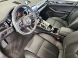Certified 2025 Porsche Macan image 4