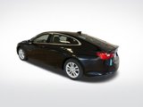 Used 2017 Chevrolet Malibu LT image 3