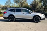 Used 2017 Subaru Outback 3.6R Limited image 3