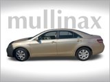 Used 2010 Toyota Camry image 2