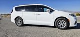 Used 2022 Chrysler Pacifica Touring image 3