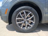 Used 2019 Volkswagen Tiguan SE w/ Panoramic Sunroof Package image 5