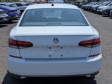 Used 2022 Volkswagen Passat 2.0T SE image 3