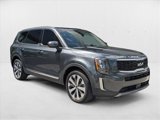 Used 2022 Kia Telluride EX w/ EX Premium Package image 3