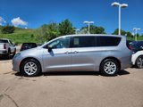 Used 2017 Chrysler Pacifica Touring image 4