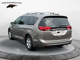 Used 2018 Chrysler Pacifica Touring-L image 5
