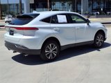 Used 2023 Toyota Venza LE image 4