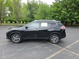 Used 2015 Nissan Rogue SL w/ SL Premium Package image 2