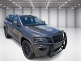 Used 2019 Jeep Grand Cherokee Altitude image 2